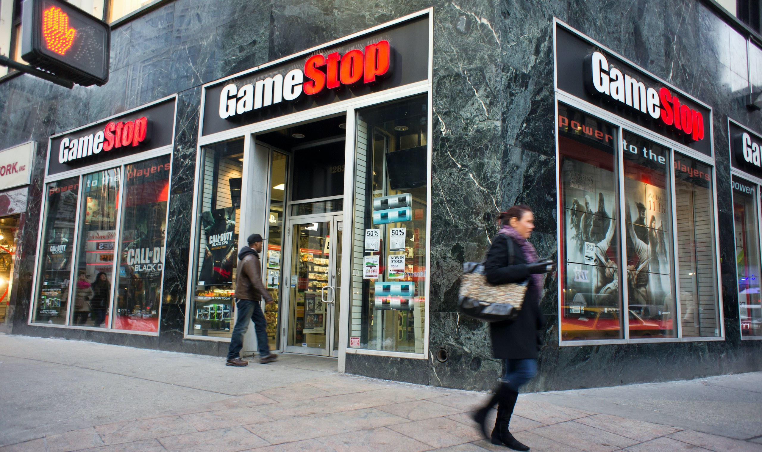 Game stop акция история. GAMESTOP магазин. GAMESTOP магазин в Америке. Game stol.